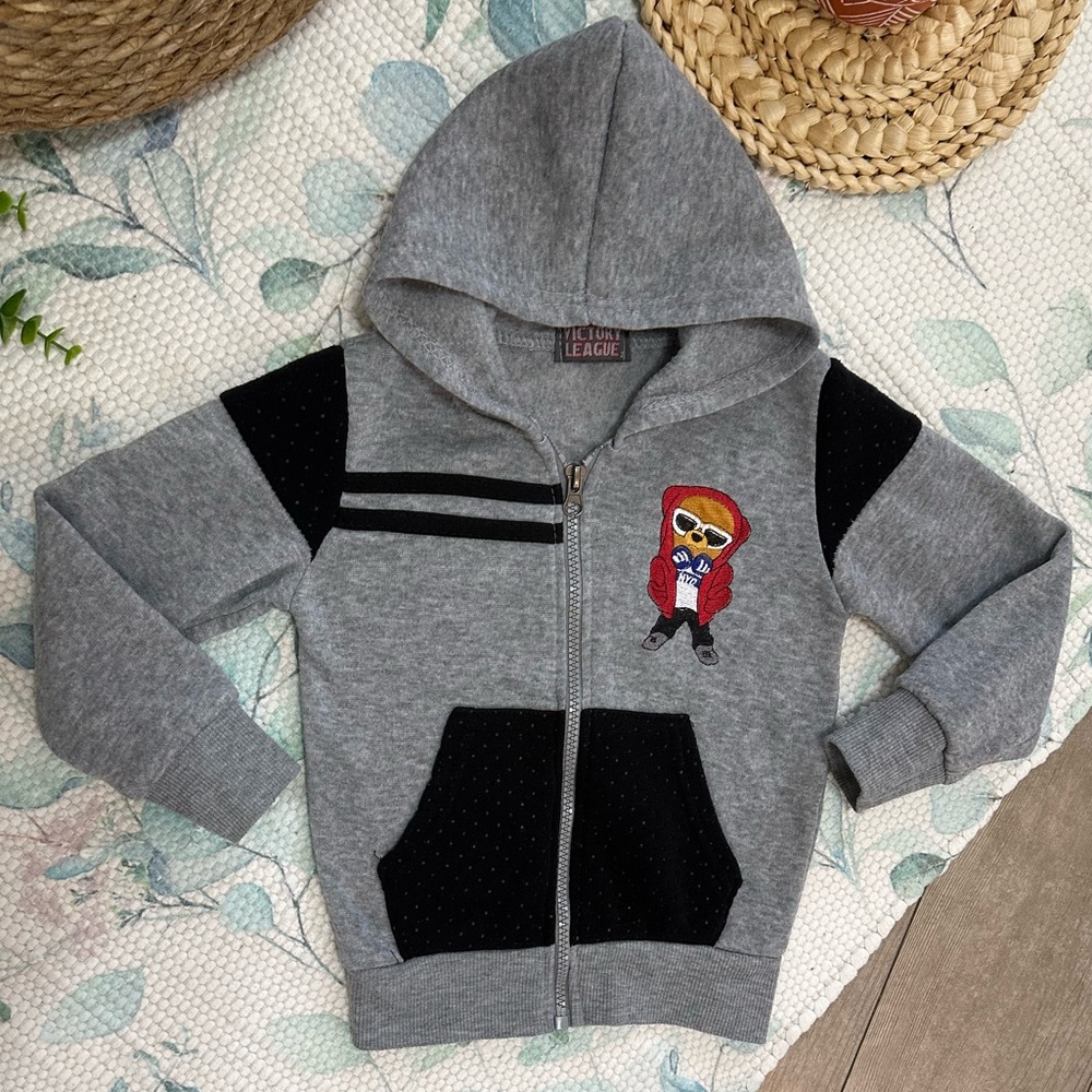 Victory League Toddler Boy Full Zip Cozy Bear Embroidered Graphic Hoodie Size 2T